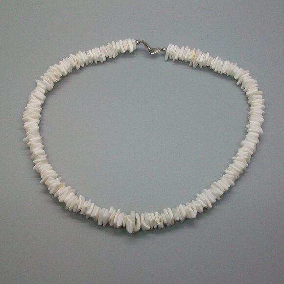 Puka Natural White Shell Heishi Bead Necklace 17.5" - Picture 1 of 4